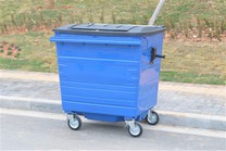 Verzinkter Mülleimer für den Außenbereich